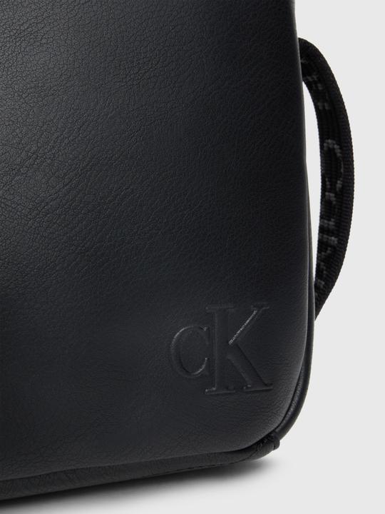 Produktbild Calvin Klein Ultralight Reporter18 W/Pkt Pu (100% Polyurethane)