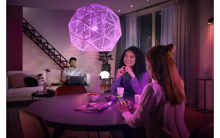 Produktbild Philips White & Color Ambiance (E27, 6.50 W, 570 lm, 3 x, F)