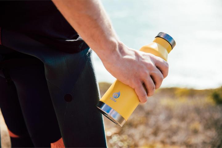 Image du produit Mizu Bouteille isotherme V8 avec bouchon en acier inoxydable 800ml