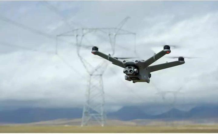 Produktbild DJI Matrice 3TD (50 min, 544 g, 48 Mpx)