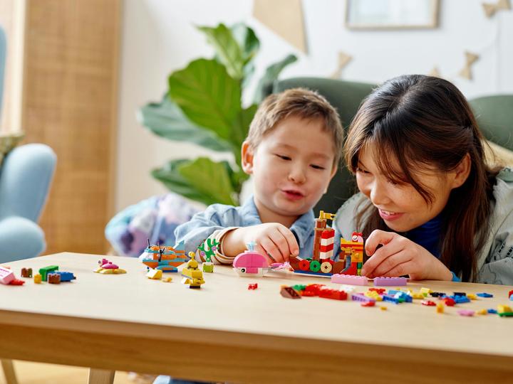 Actual product image LEGO Creative sea fun (11018, LEGO Classic)