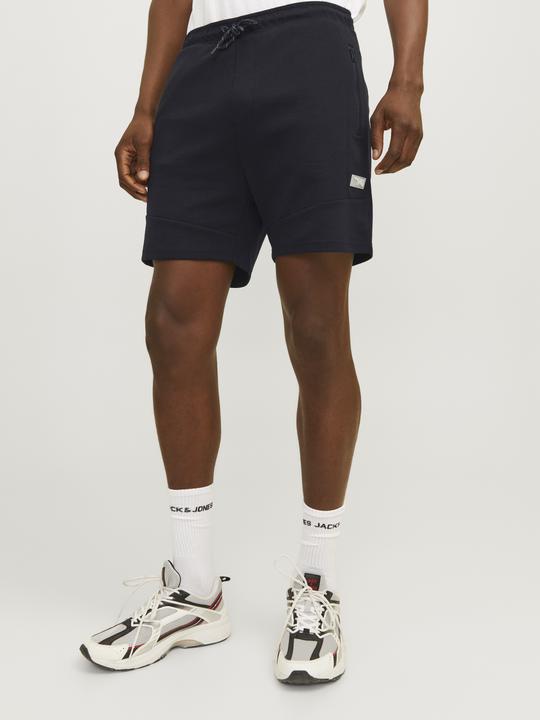 Actual product image Jack & Jones Reissverschlusstasche Interlock Sweatshorts (XS)