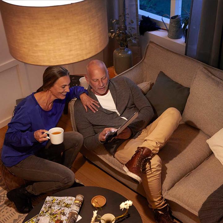 Produktbild Philips LED (E27, 8 W, 806 lm, 3 x, F)