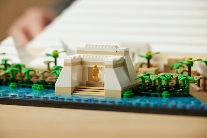 Actual product image LEGO Great Pyramid of Giza (21058, LEGO Architecture)