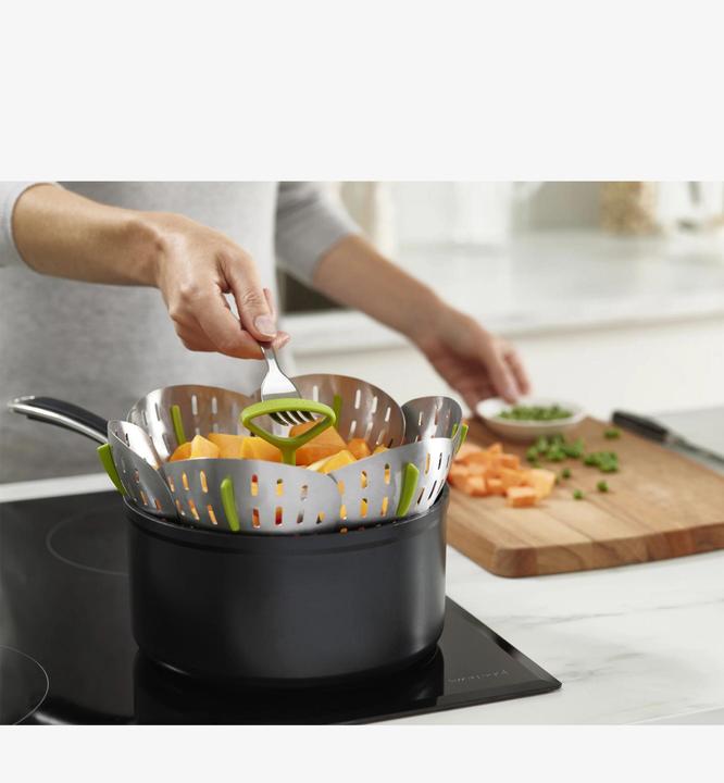 Actual product image Joseph Joseph Steamer Bloom Steel (16 cm, Metal, Plastic)
