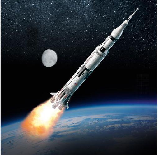Actual product image LEGO NASA Apollo Saturn V (92176, LEGO Ideas, LEGO Rare Sets)