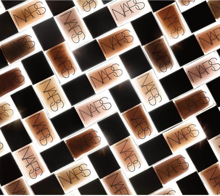 Produktbild NARS Cosmetics Light Reflecting Foundation (Macao)