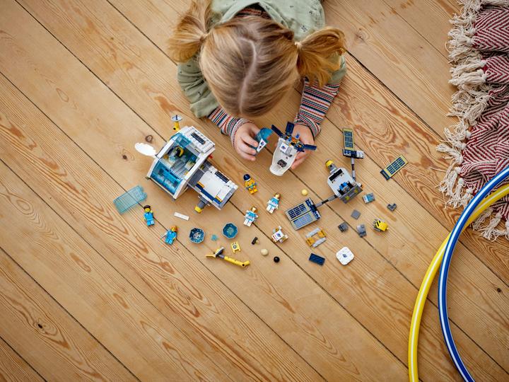 Productafbeelding LEGO Maanruimtestation (60349, LEGO Stad)