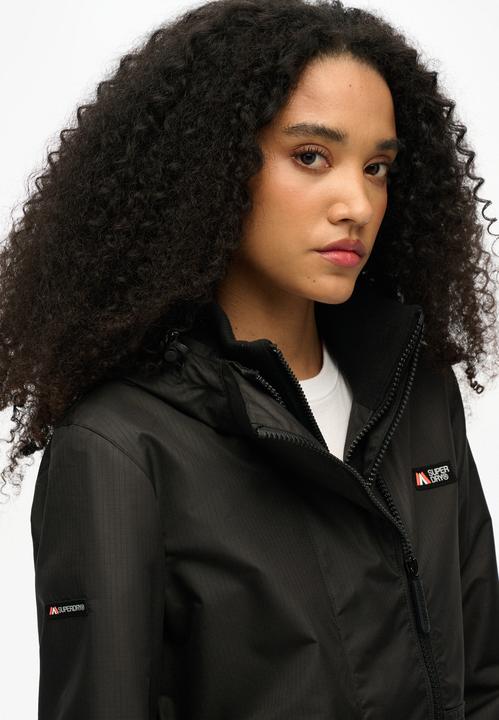 Actual product image Superdry Hooded Mtn Windbreaker Jkt (10)