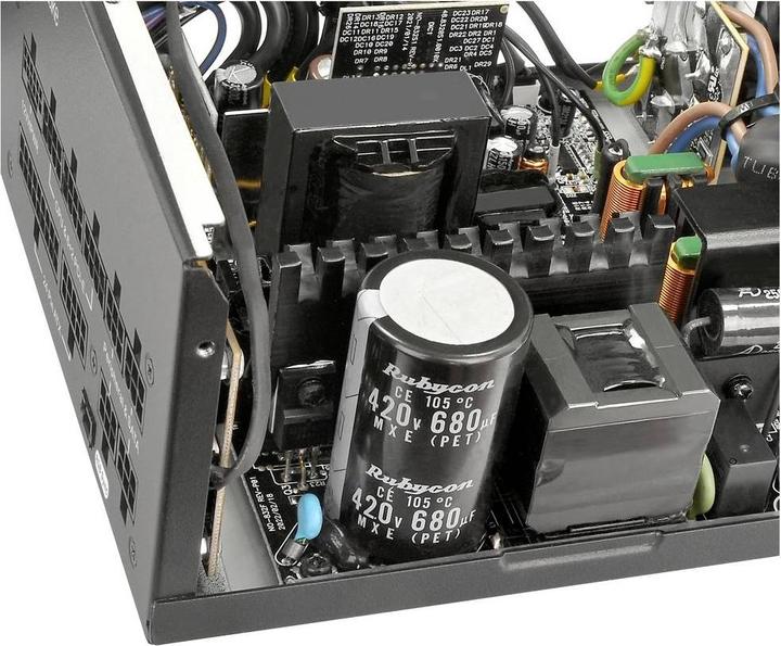 Produktbild Thermaltake ToughPower GF3 ARGB 850W EU Gold Netzteil ATX 3.0 80+ Gold PCle 5.0 (850 W)
