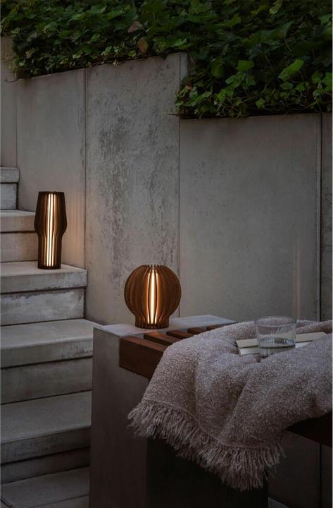 Actual product image Eva Solo Radiant Round Table Lamp, 15 cm, Brown (135.75 lm)