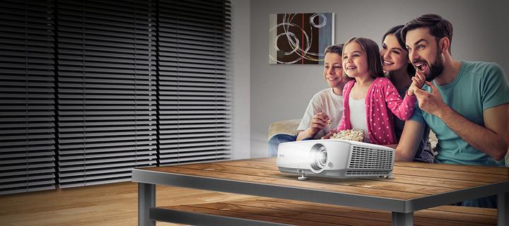 Actual product image BenQ W1050 (Full HD, 2200 lm, 1.28 - 1.56:1)