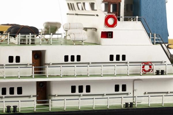 Actual product image Billing Boats Smit Rotterdam - 1:75 Wooden Hull (428331)