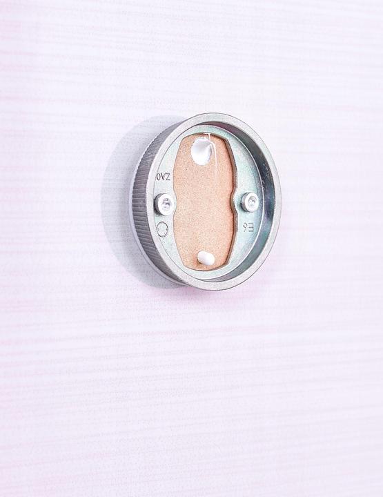 Produktbild tesa ELEGAANT WC Ersatzrollenhalter inkl. Klebelösung ohne Bohren