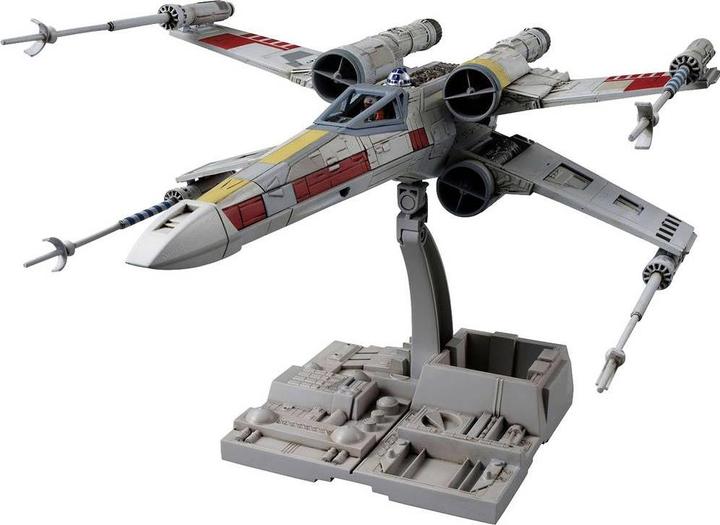 Actual product image Revell 172 XWing Starfighter kit