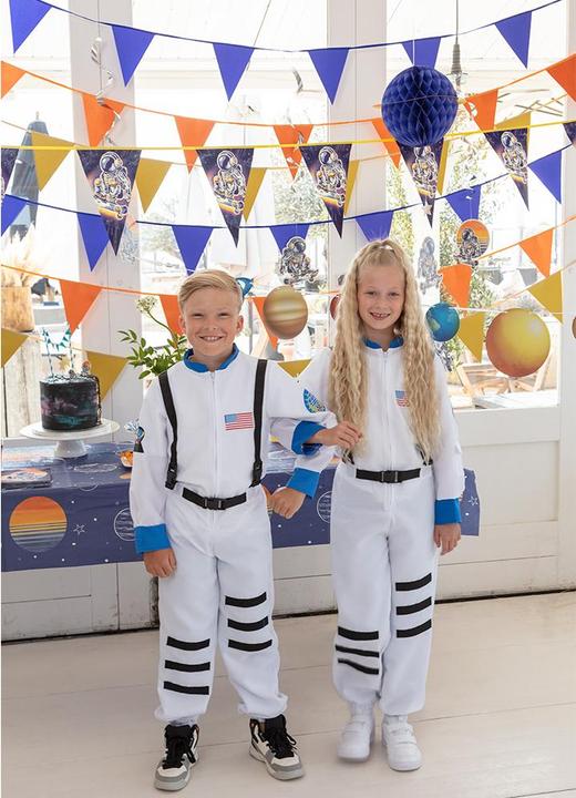 Actual product image Boland Astronaut (110)
