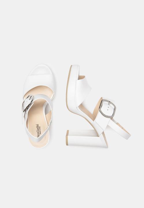 Actual product image Nero Giardini Sandalen (39)