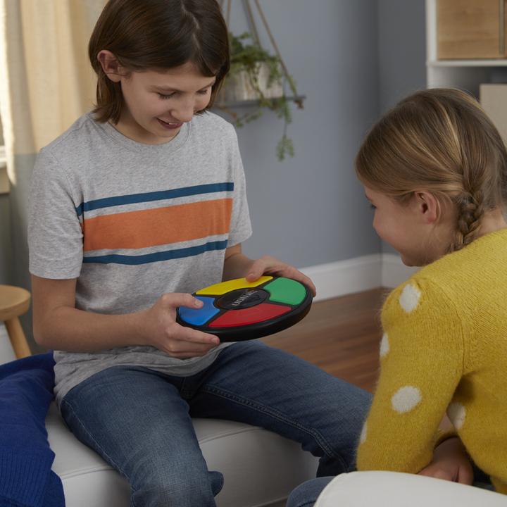 Produktbild Hasbro Gaming Familienspiel Simon (Englisch)