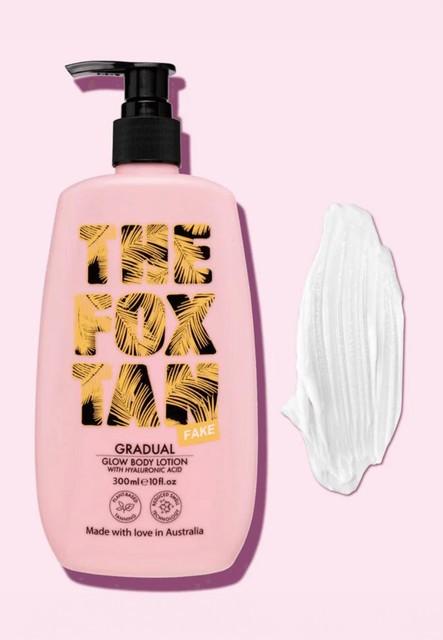 Actual product image The Fox Tan Gradual Glow Body Lotion (Self tanning oil, 300 ml)