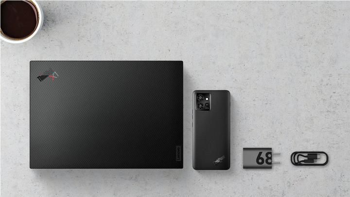 Produktbild Motorola ThinkPhone (256 GB, Carbon Black, 6.60", Dual SIM, 50 Mpx, 5G)