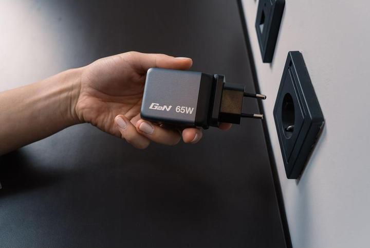 Actual product image Verbatim GNC-65 GaN Charger (65 W)