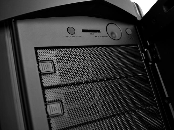 Produktbild NZXT Phantom 820 USB 3.0 - gunmetal (ATX, mATX, E-ATX, XL-ATX)