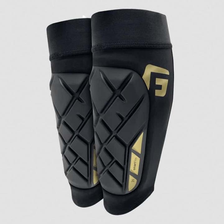 Actual product image G-Form Pro-S Elite X CE Shin Guards (S)