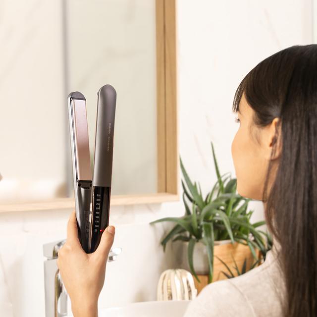 Produktbild Cecotec Bamba RitualCare 1200 HidraProtect Ion Touch Hair Straightener 60W - Tourmaline, Keratin, and Argan (Glätteisen)