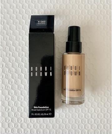 Image du produit Bobbi Brown Skin Foundation Sun Protection Factor 15 Neutral Honey (N-060 Miel neutre)