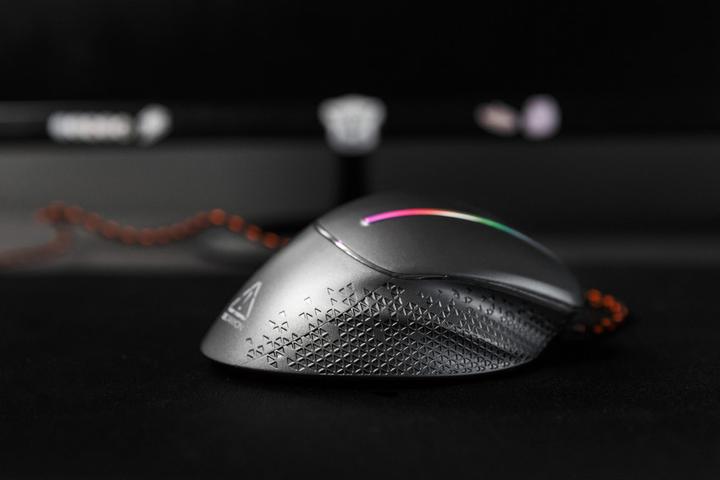 Actual product image Canyon for gaming Apstar GM-12, with backlight, 6 programmable buttons, Sunplus SPCP6651B optical se (Cable)