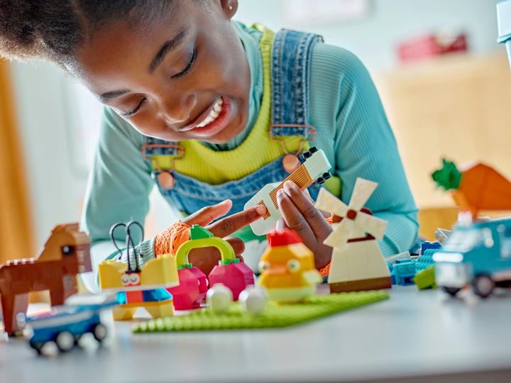Image du produit LEGO Boîte de briques colorées (11038, LEGO Classic)