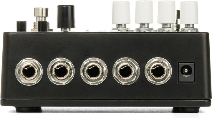 Actual product image Electro-Harmonix Oceans 12 (Guitar)