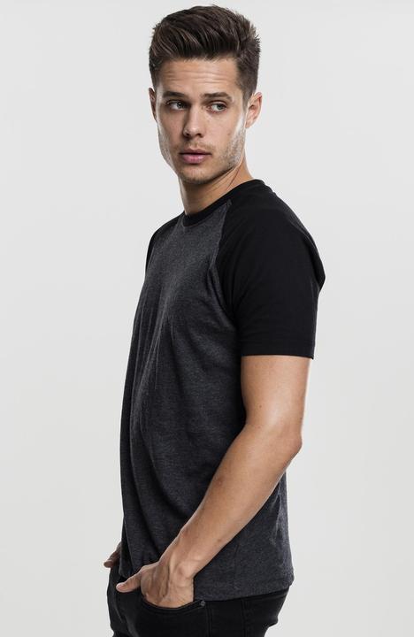 Actual product image Urban Classics Raglan Contrast Tee (S)