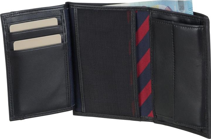 Actual product image Tommy Hilfiger Johnson N/S Wallet W/Coin Pocket
