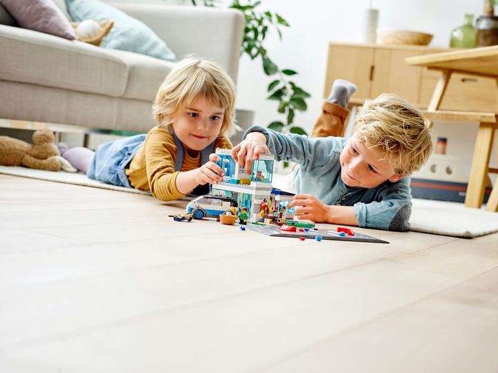 Image du produit LEGO Maison familiale moderne (60291, LEGO City)