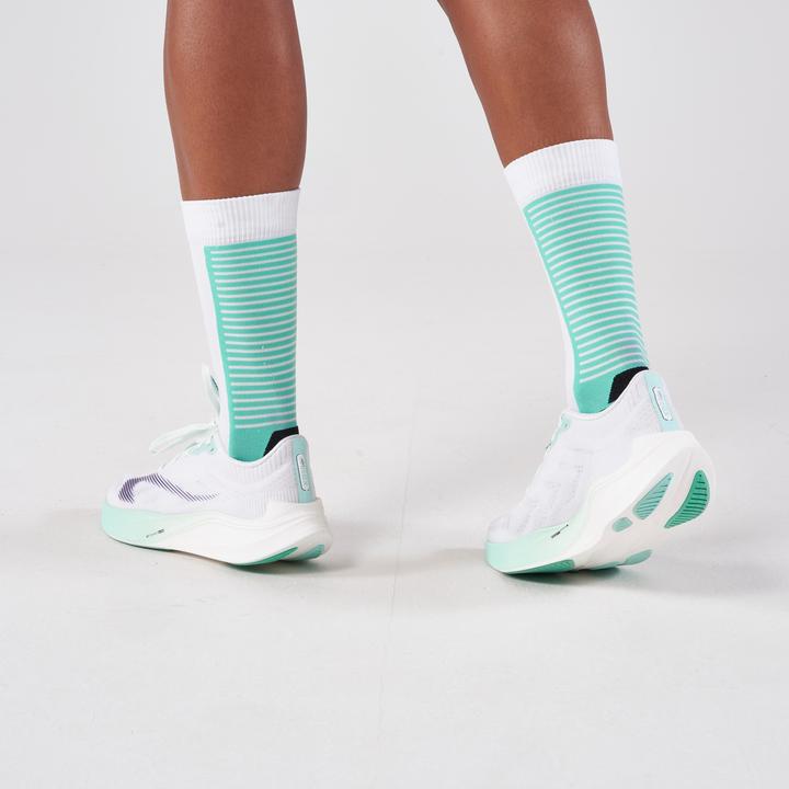 Image du produit Kiprun Chaussures de course femmes - KD900 Light vert/blanc (41)