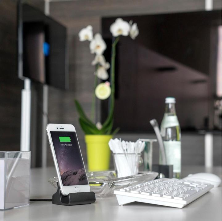 Actual product image 4smarts VoltDock (10 W)