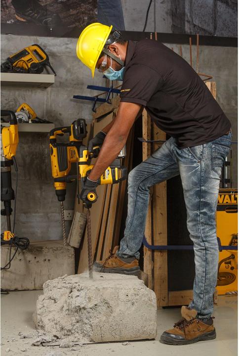 Actual product image DeWalt Cordless hammer drill 54V XR FlexVolt DCH 333 NT (Rechargeable battery operated)
