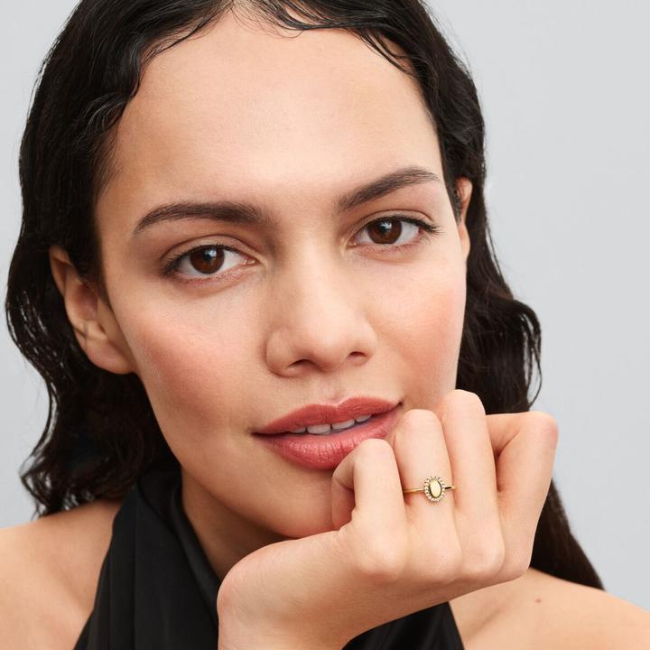 Produktbild Pandora Gravierbarer Ovaler Strahlenkranz Ring (50)