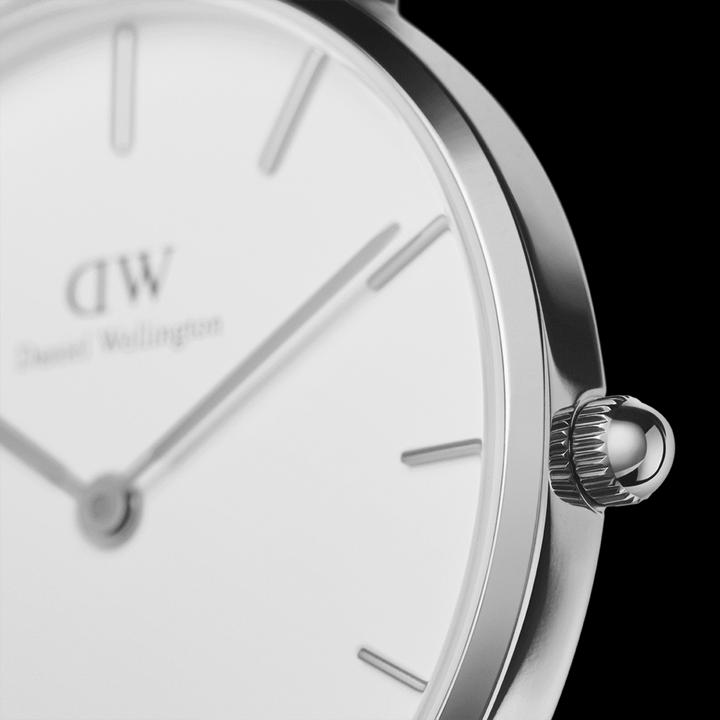 Actual product image Daniel Wellington Classic Petite Sterling (Analogue wristwatch, 28 mm)