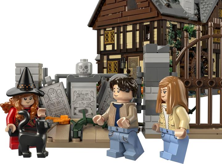 Produktbild LEGO Disney Hocus Pocus: The Sanderson Sisters' Cottage (21341, LEGO Ideas, LEGO Seltene Sets)