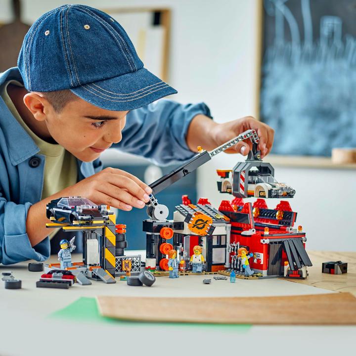 Actual product image LEGO Schrottplatz mit Autos (60472, LEGO City)