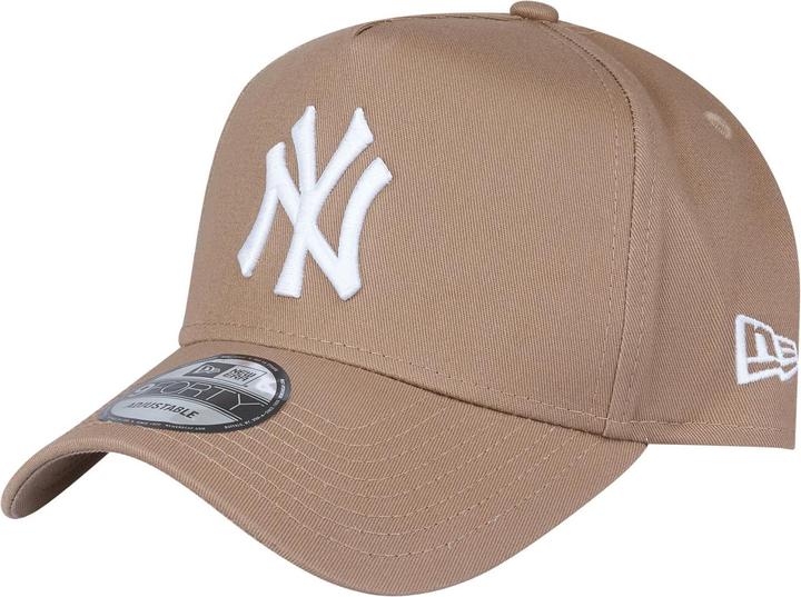 Actual product image New Era 9Forty Snapback Trucker Cap - New York Yankees khaki