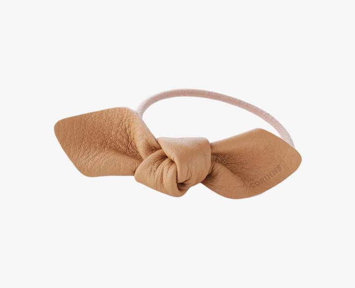 Immagine prodotto Corinne Mondo - Fiocco di pelle piccola cravatta per capelli cammello (Elastico per capelli)