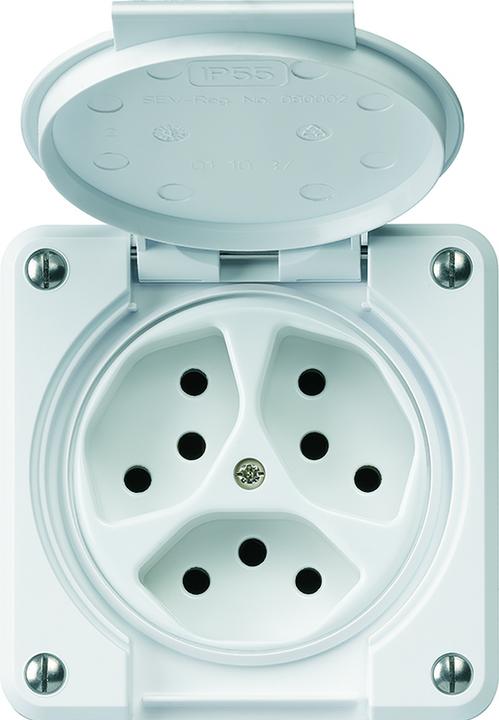 Hager NUP sockets robusto 3xT13 with hinged cover