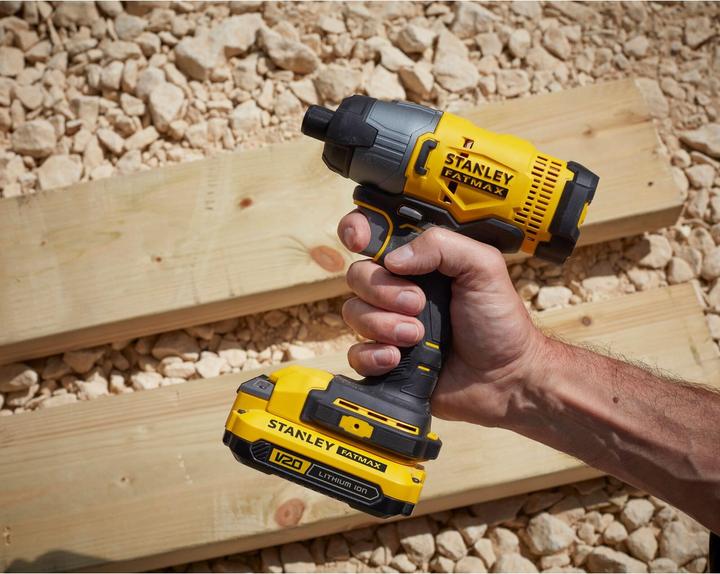 Actual product image Stanley ST IMPACT Driver 18V - V20 165Nm 2x2.0Ah BOX SFMCF800C2 (Rechargeable battery operated)
