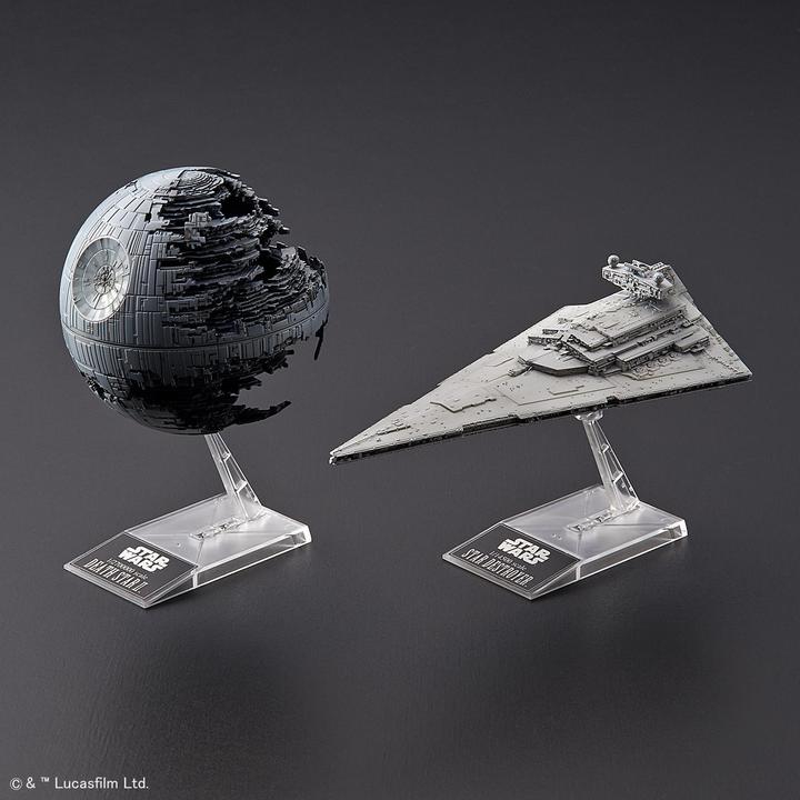 Actual product image Revell Death Star II + Imperial Star Destroyer