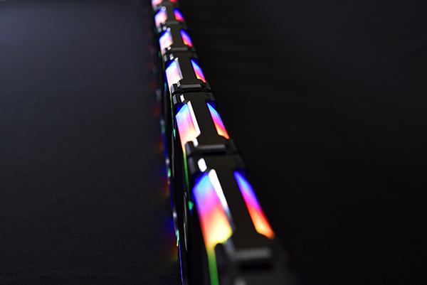 Immagine prodotto Lian-Li VENTILATORE UNI FAN SL120 RGB PWM, confezione da 3 pezzi (120 mm, 3 x)