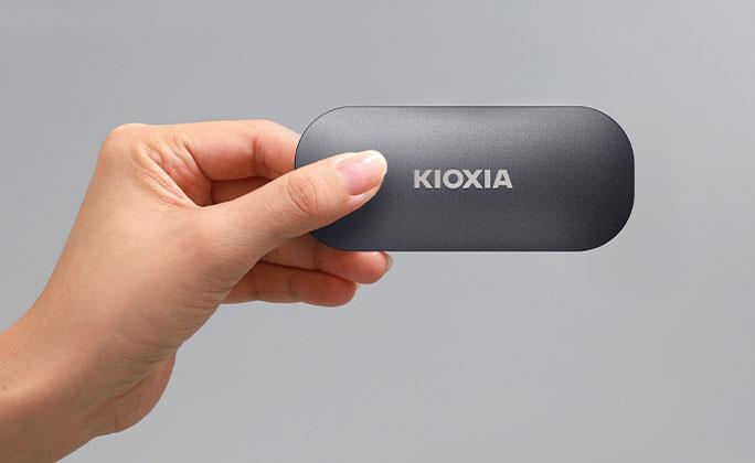 Produktbild Kioxia EXCERIA PLUS Portable SSD 1TB USB 3.2 Gen2 Type C (1000 GB)