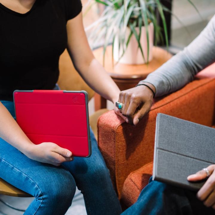 Produktbild STM Dux Plus Duo (iPad 2019 (7. Gen), iPad 2020 (8. Gen))